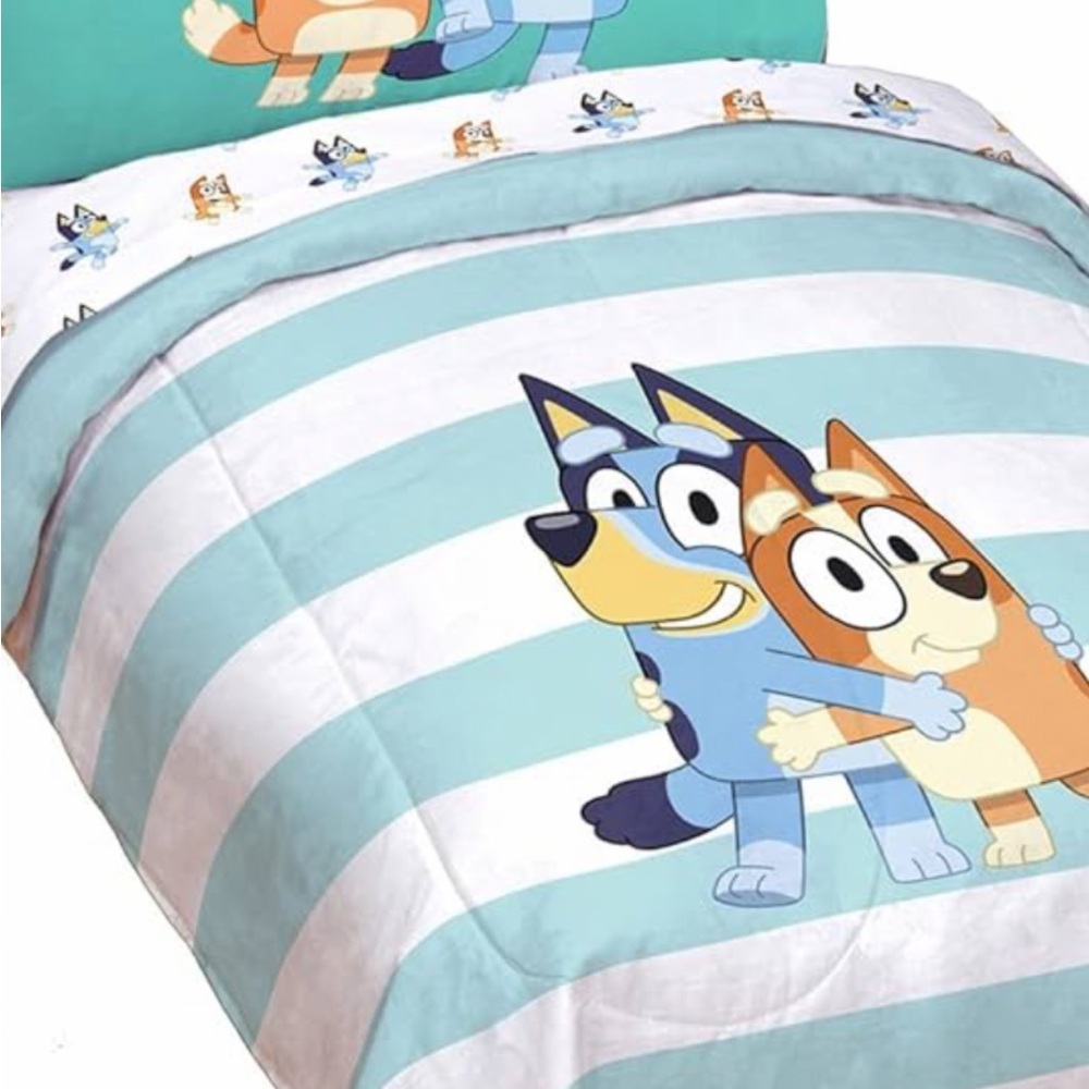 Bluey Kids Bedding Set - Blue and White (New)